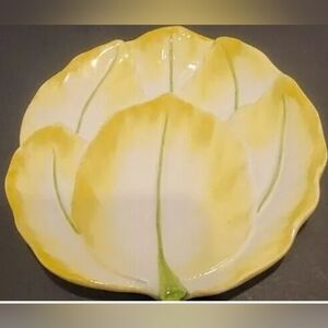 Italian Handpainted Majolica Style 5" Plate with Yellow Petals/Leaves Pre-owned